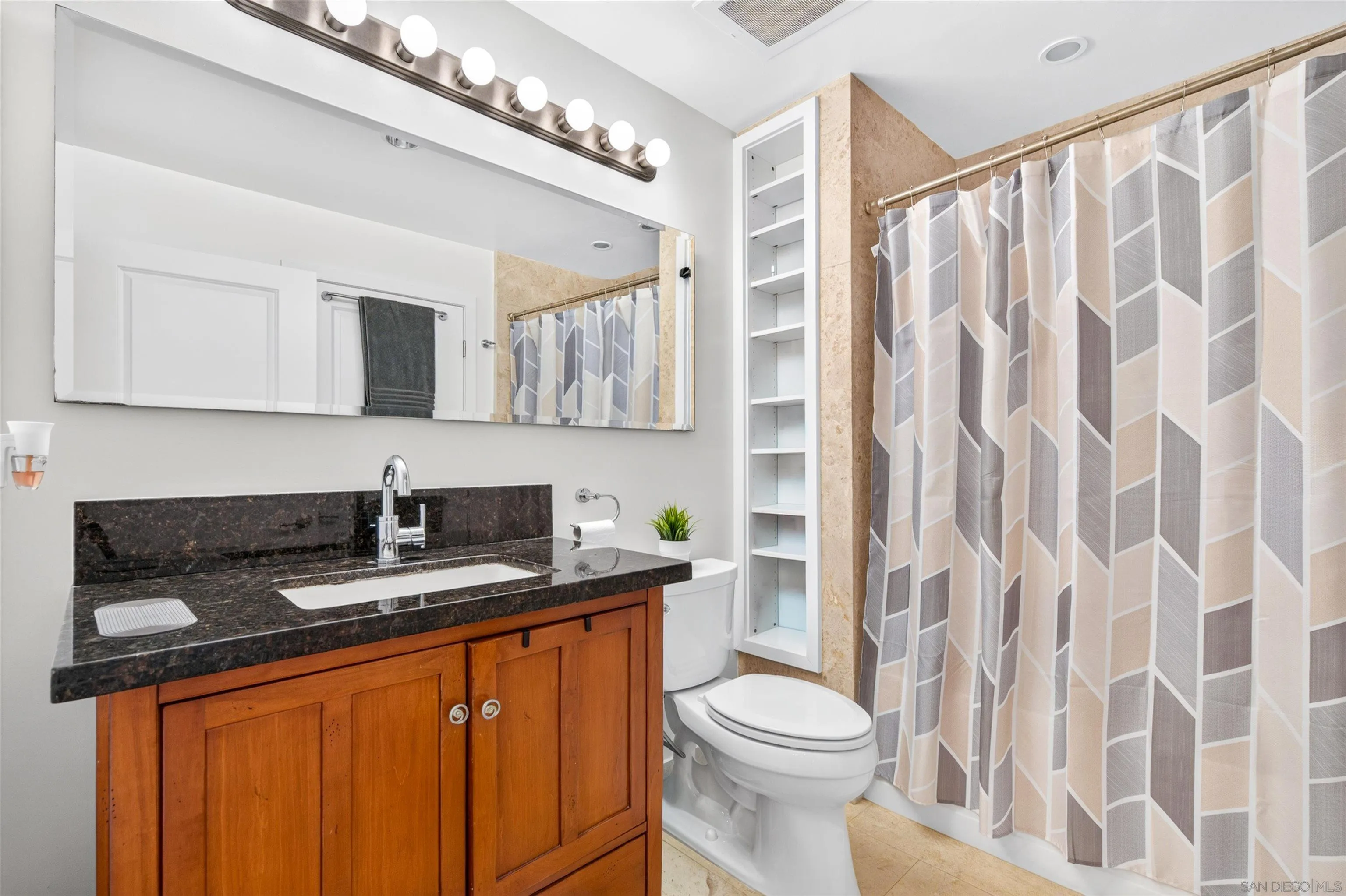 475 Redwood Street Unit 801