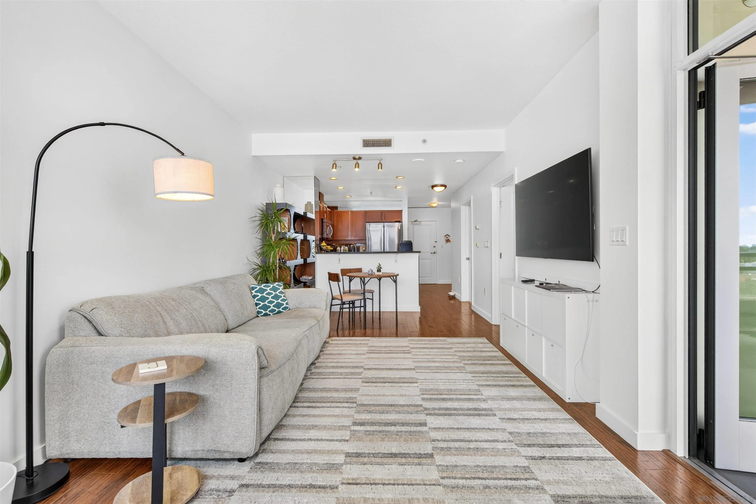 475 Redwood Street Unit 801