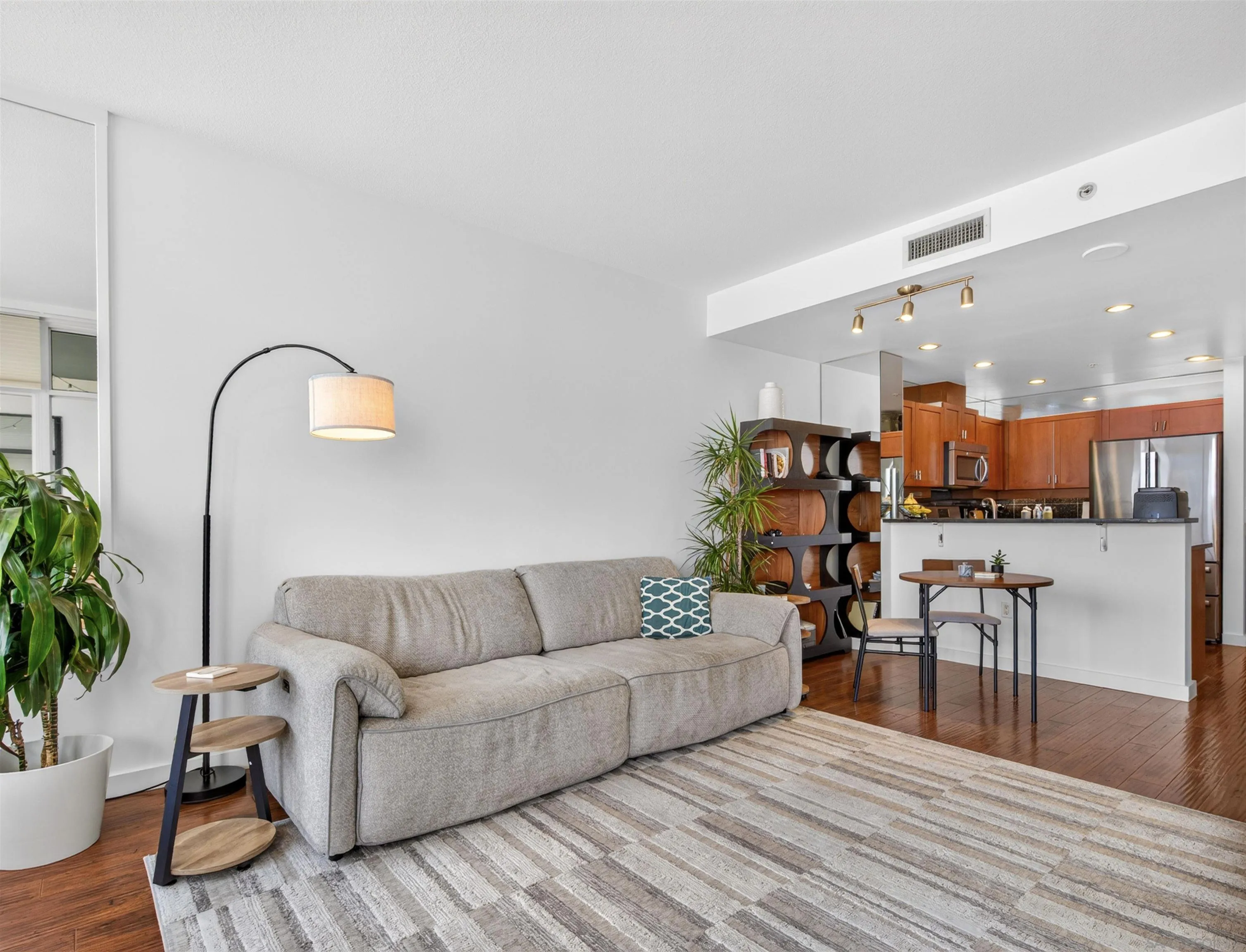 475 Redwood Street Unit 801