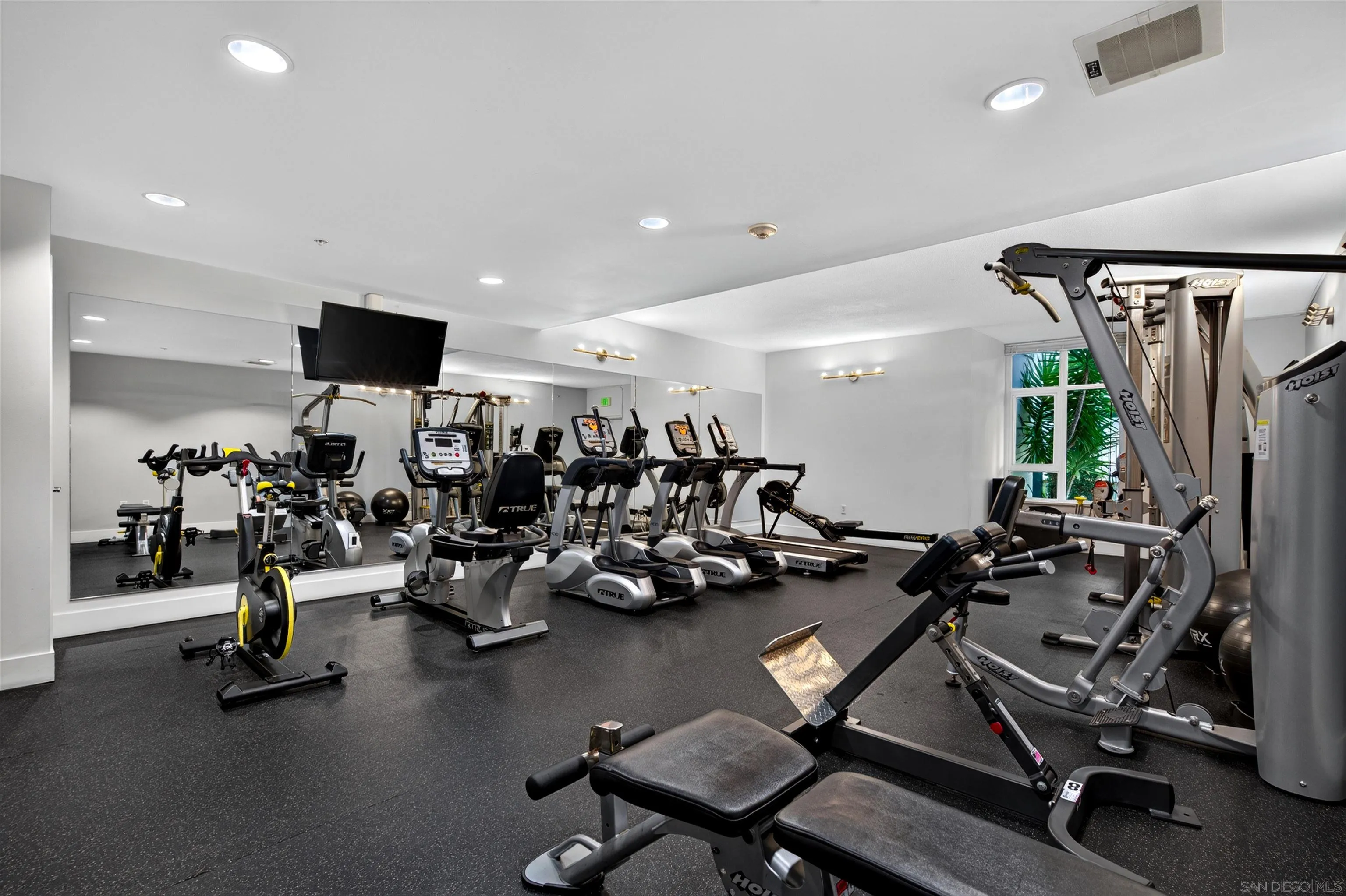 475 Redwood Street Unit 801