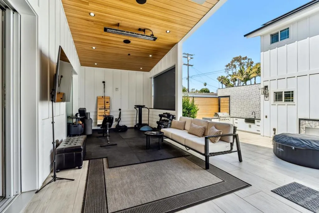 4230 Orchard Avenue