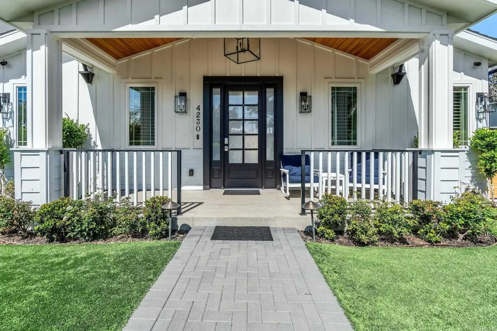 4230 Orchard Avenue