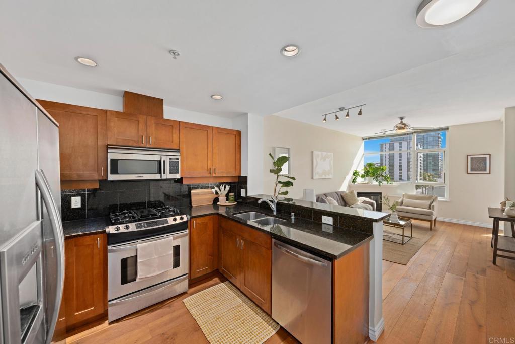 475 Redwood Street 604