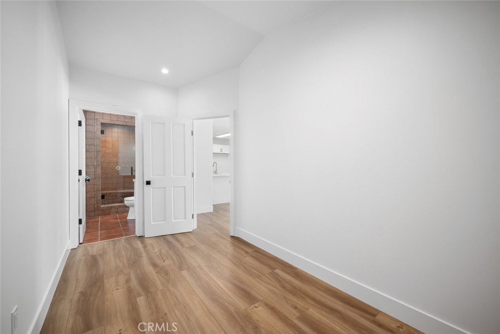 1027 Acorn Drive