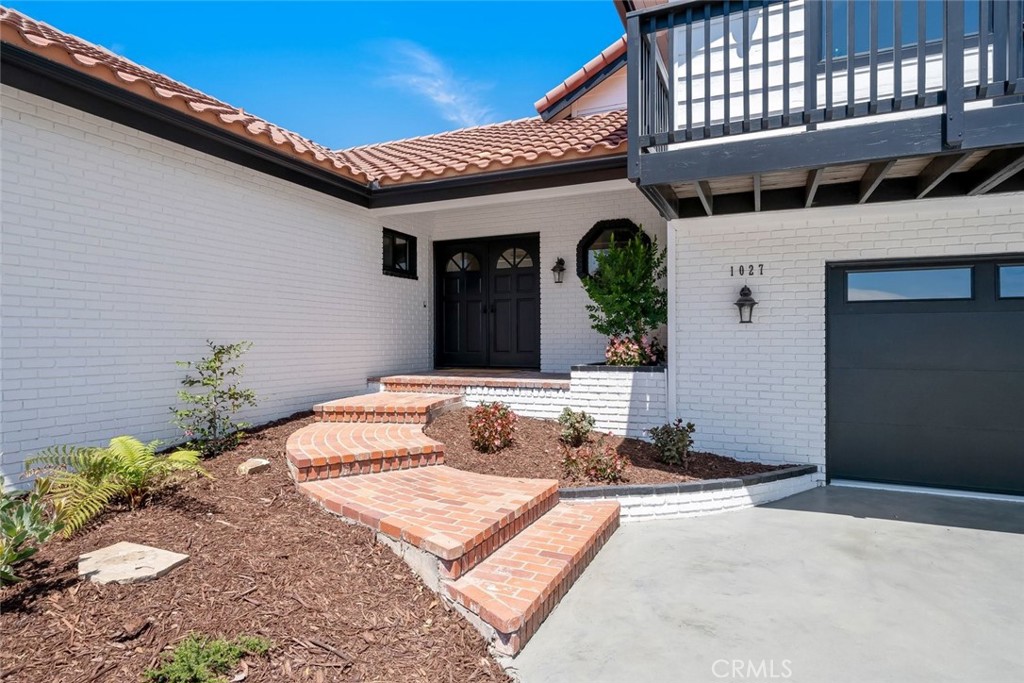 1027 Acorn Drive