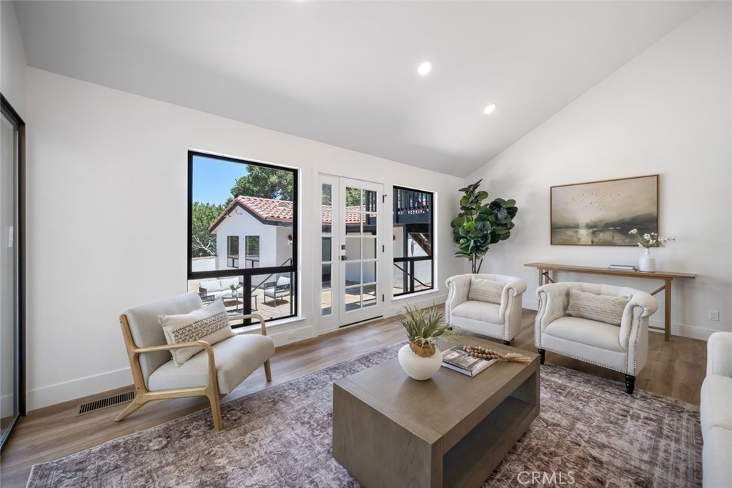 1027 Acorn Drive