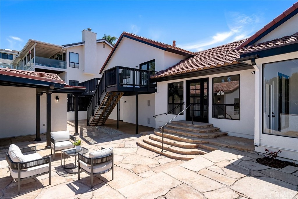 1027 Acorn Drive