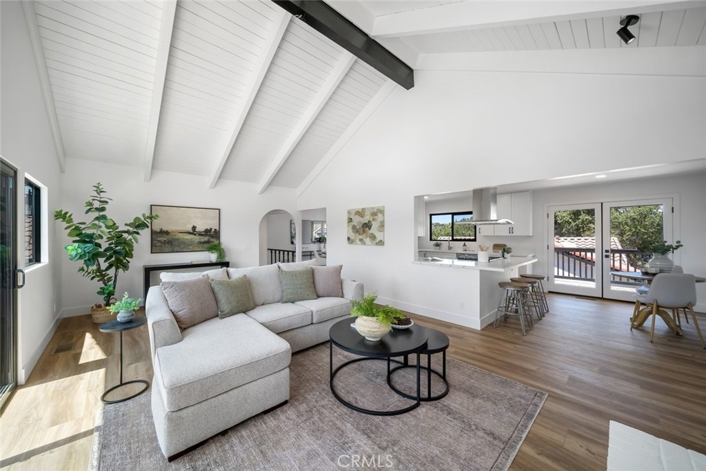 1027 Acorn Drive