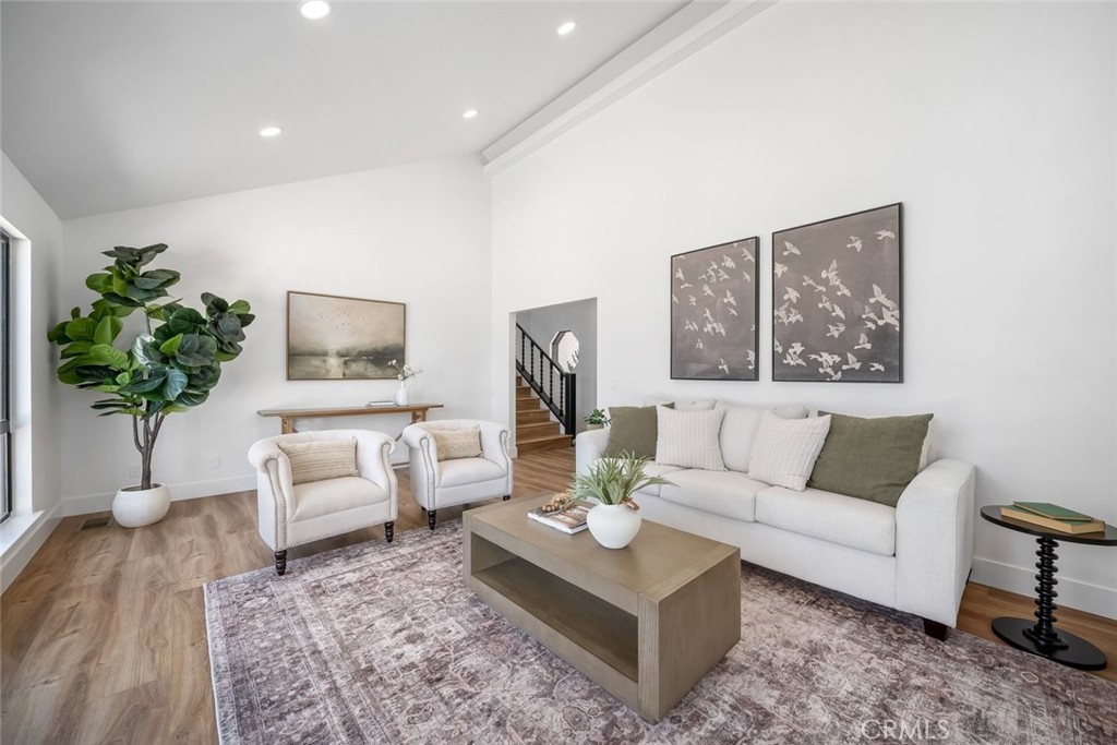 1027 Acorn Drive