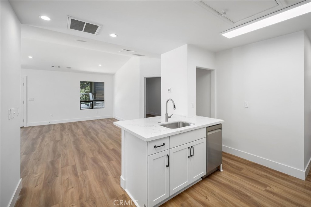 1027 Acorn Drive