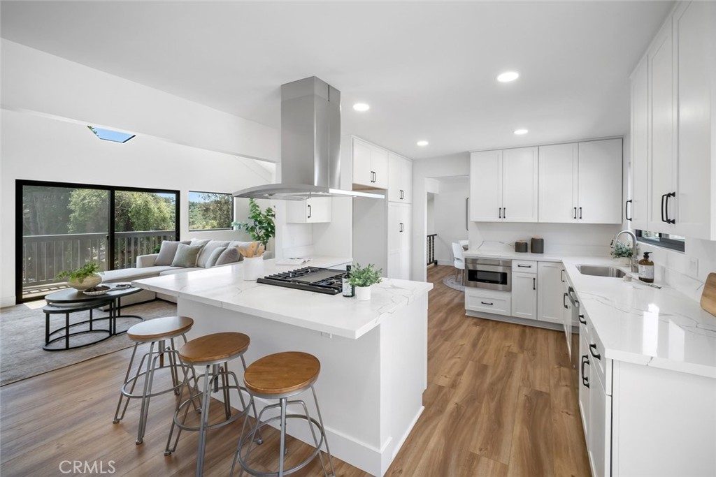1027 Acorn Drive