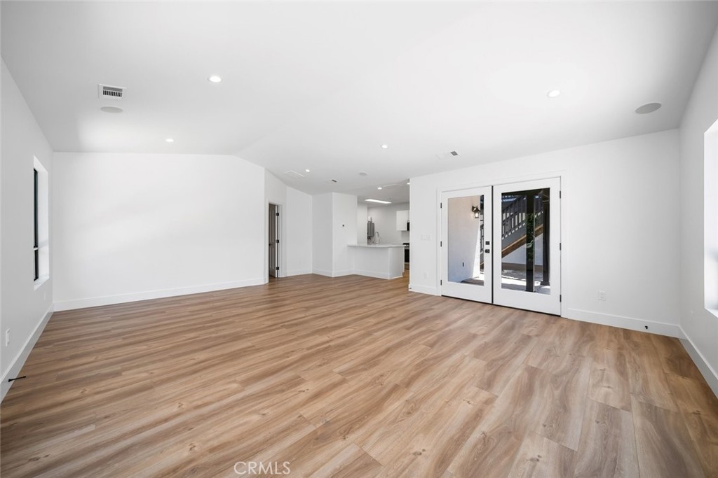 1027 Acorn Drive