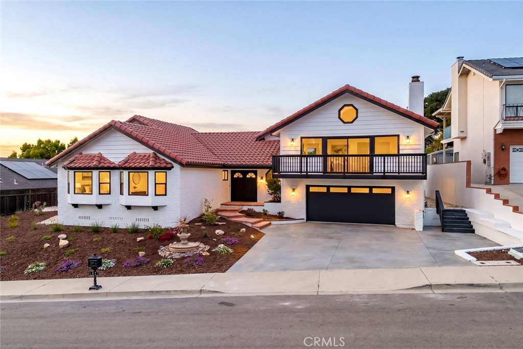 1027 Acorn Drive