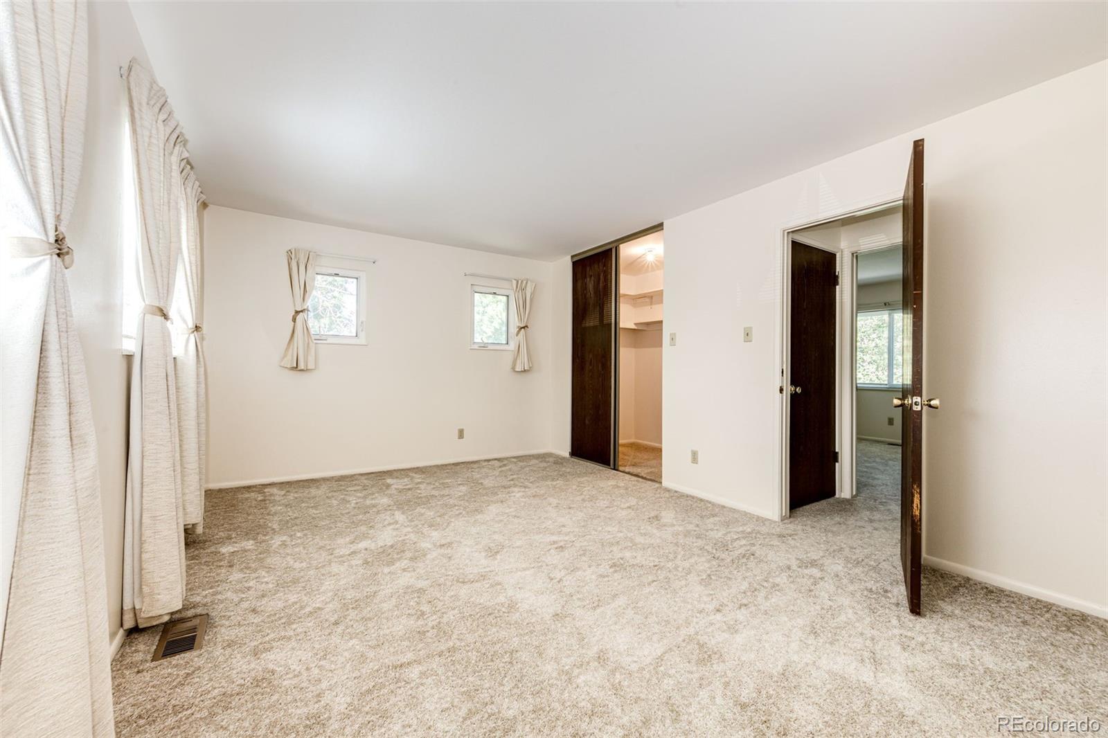 17105 E Bethany Circle