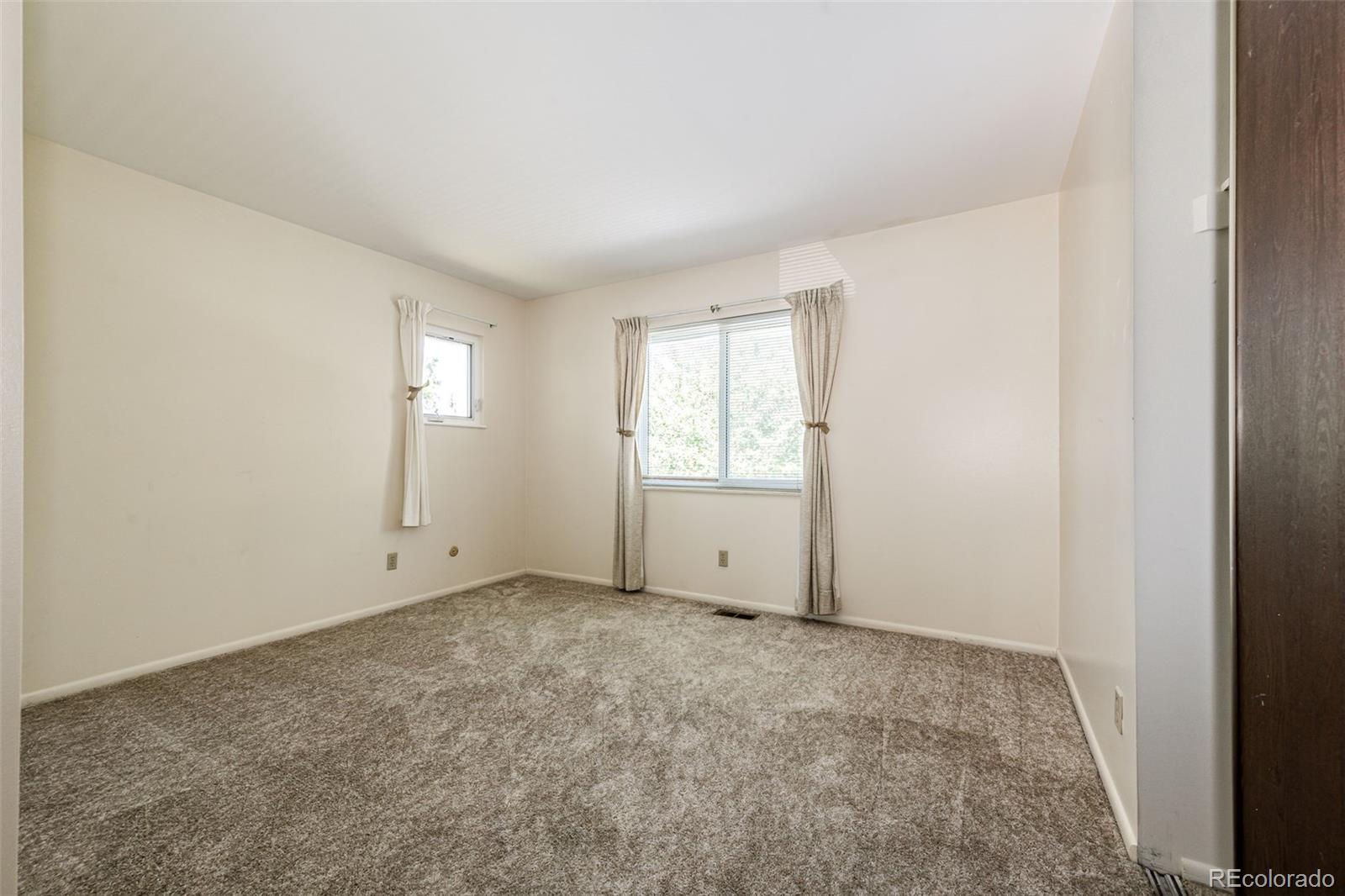 17105 E Bethany Circle