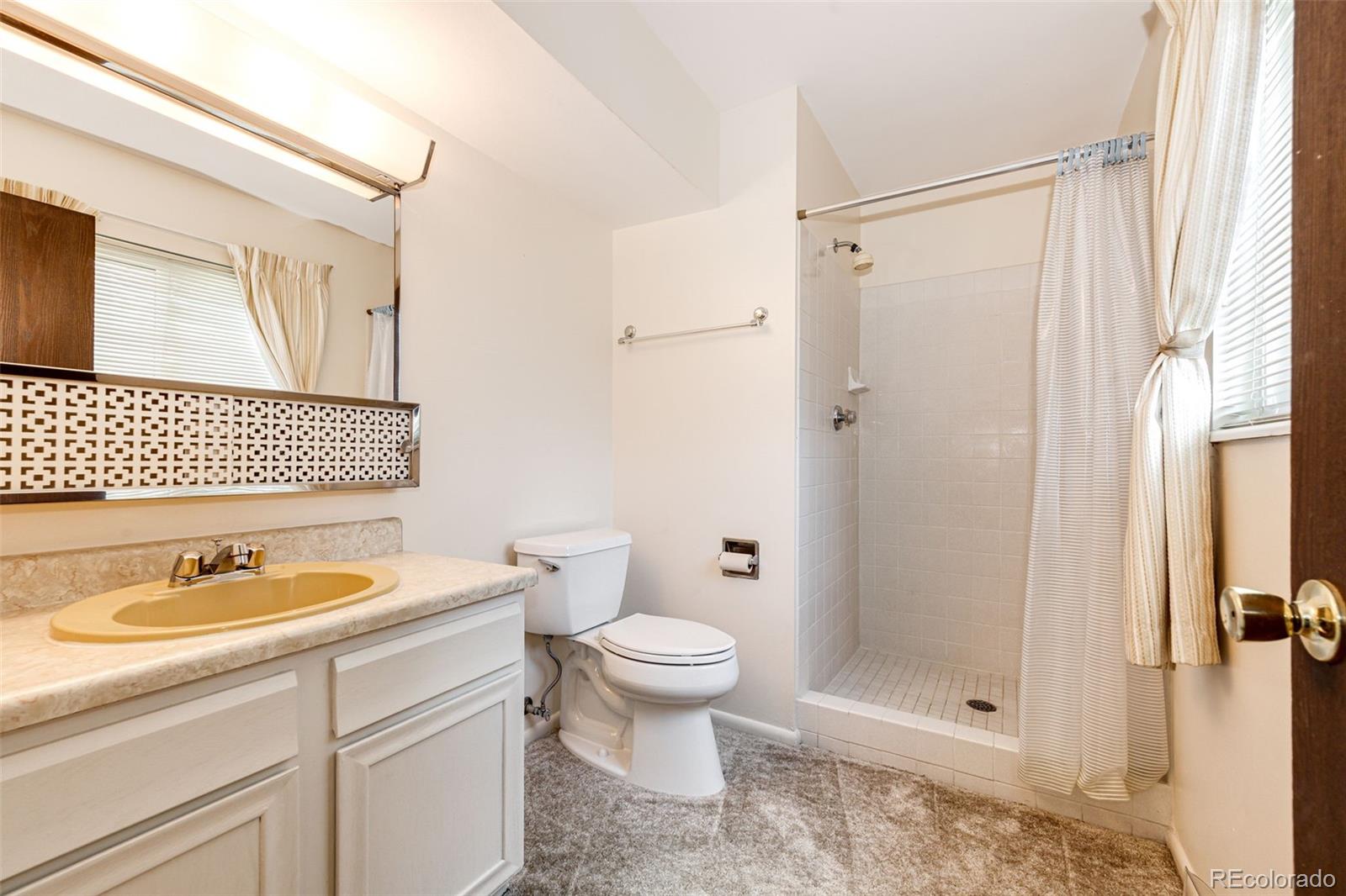 17105 E Bethany Circle