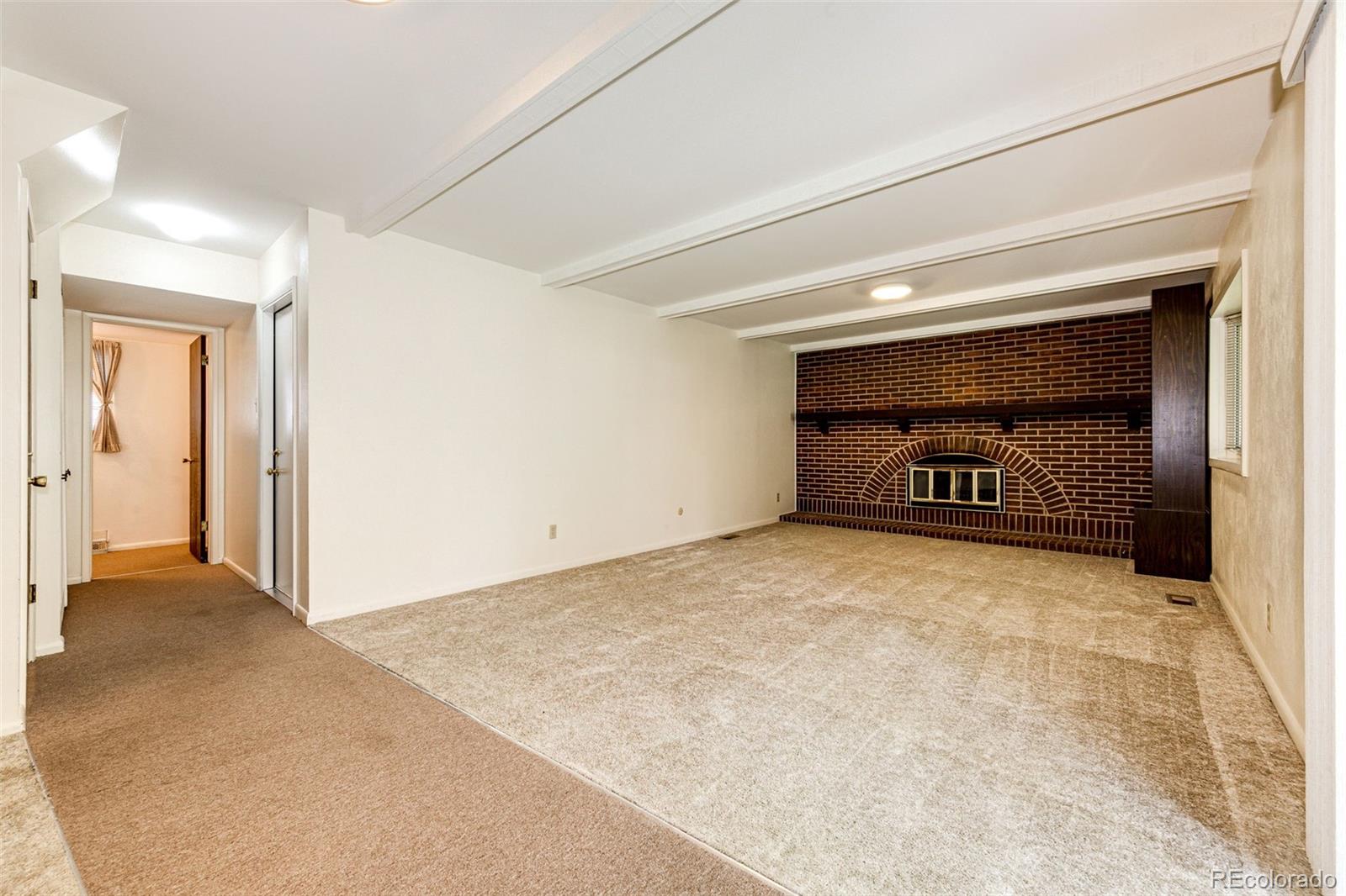 17105 E Bethany Circle