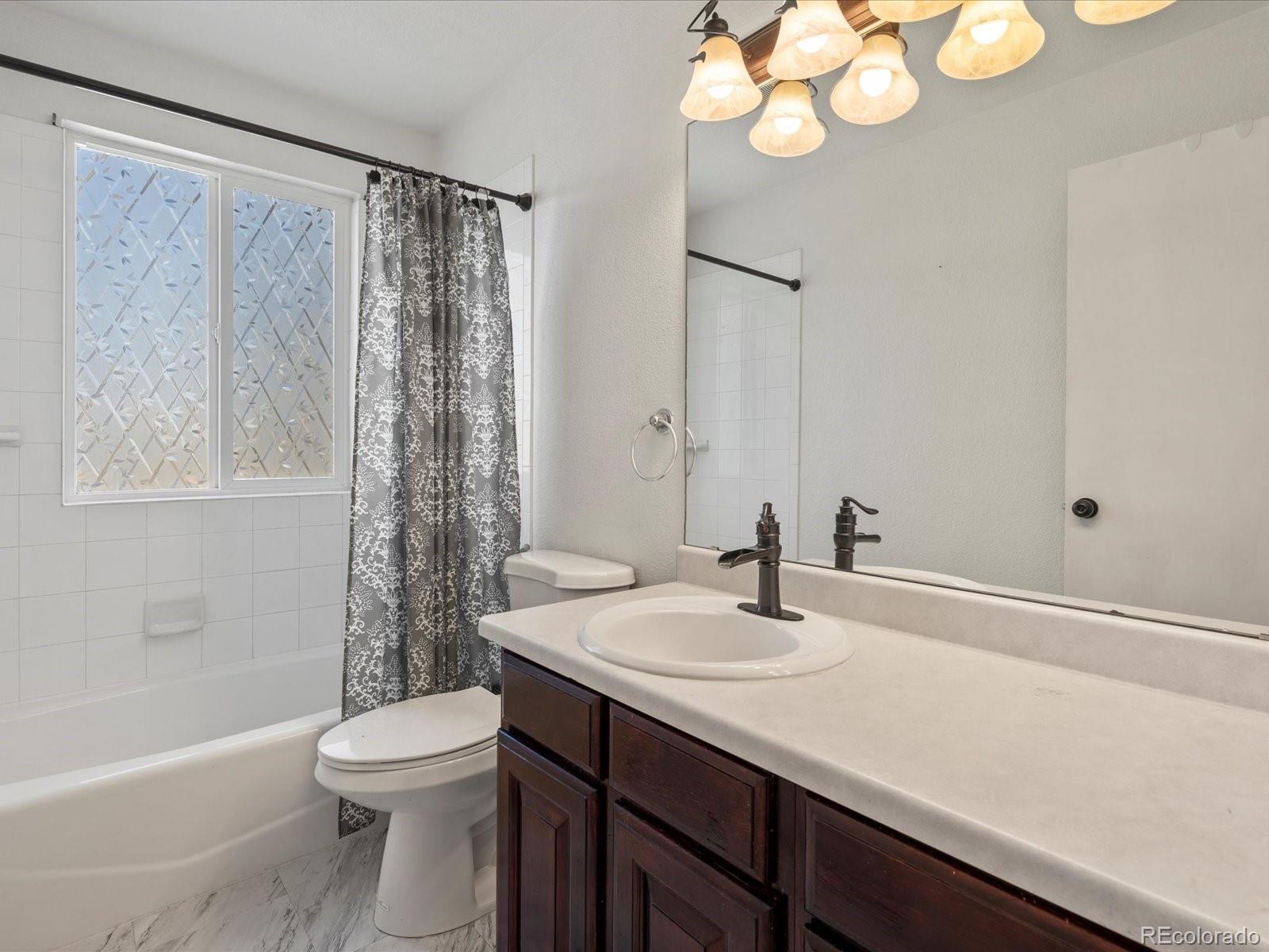 7729 Beverly Boulevard