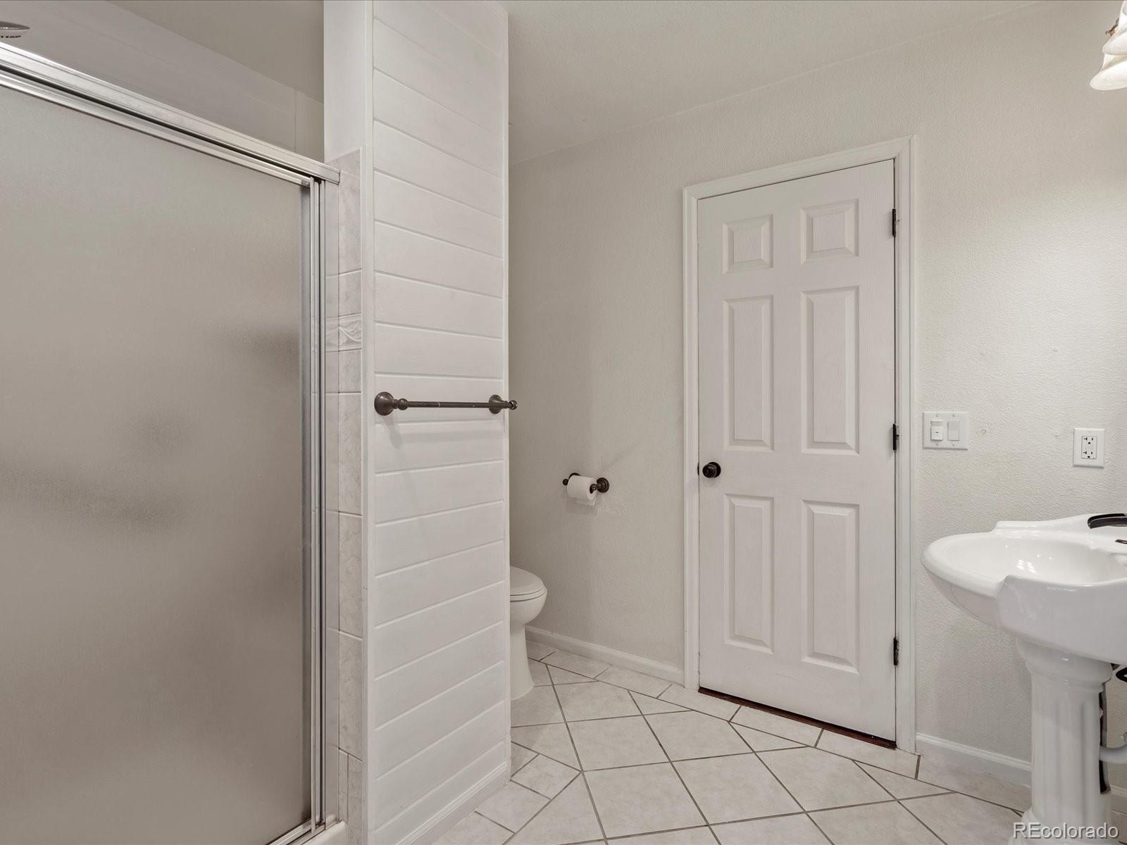 7729 Beverly Boulevard