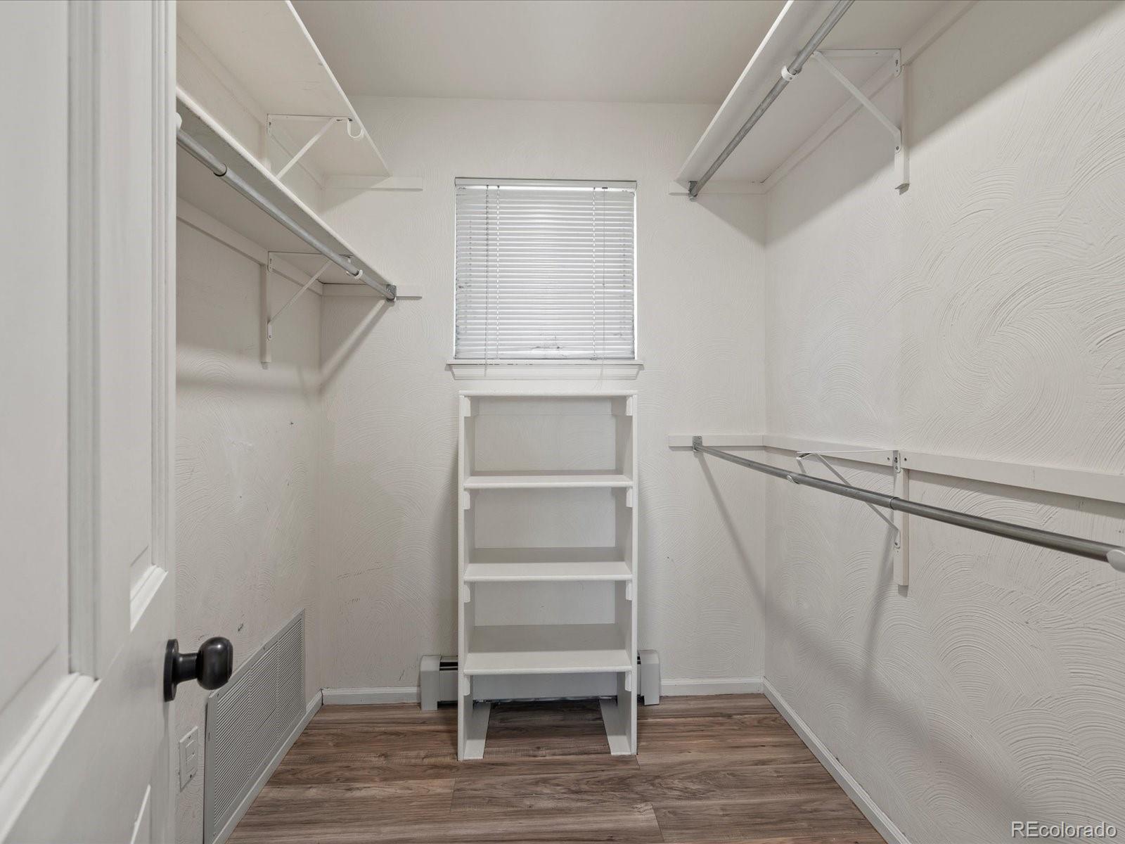 7729 Beverly Boulevard