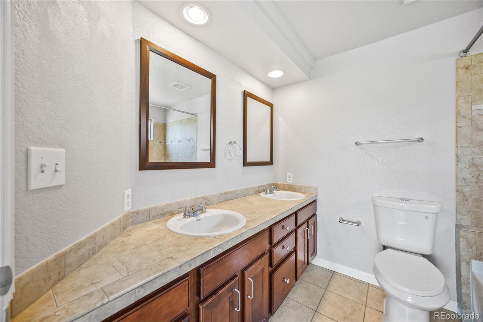 875 E 78th Avenue Unit: 9-2