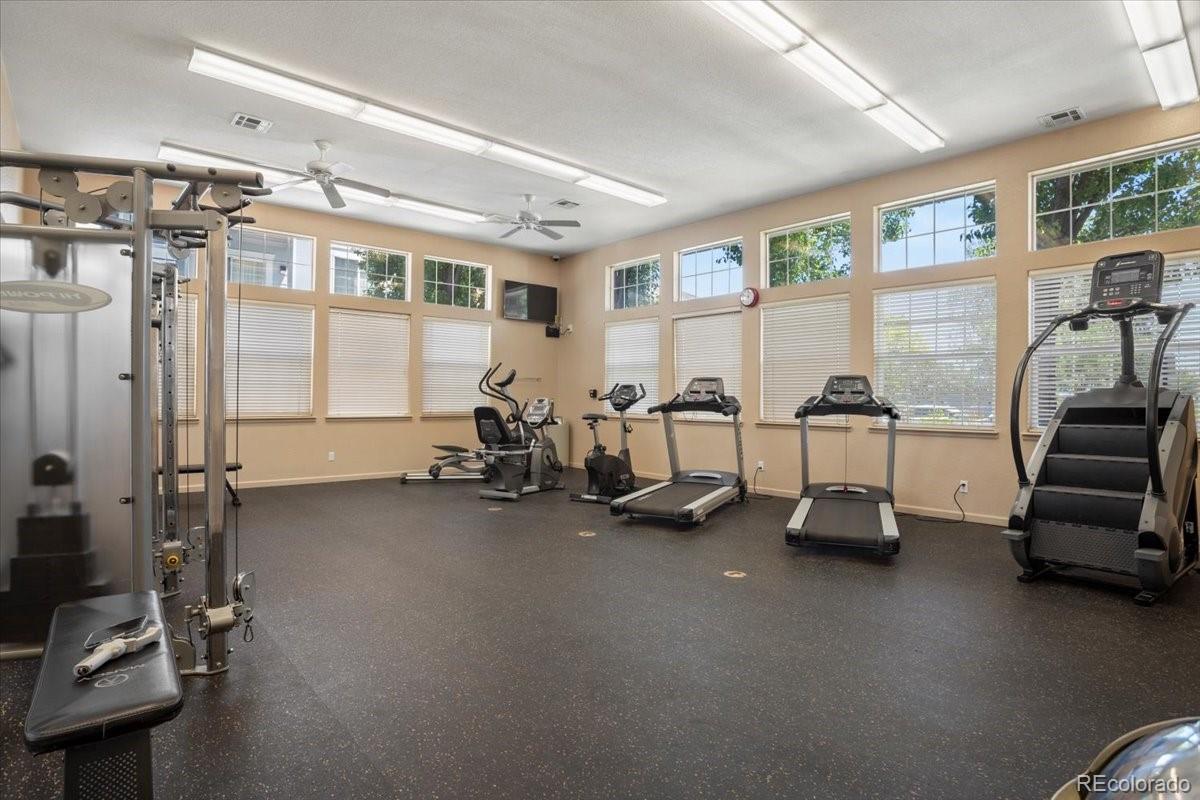 5255 Memphis Street Unit: 723