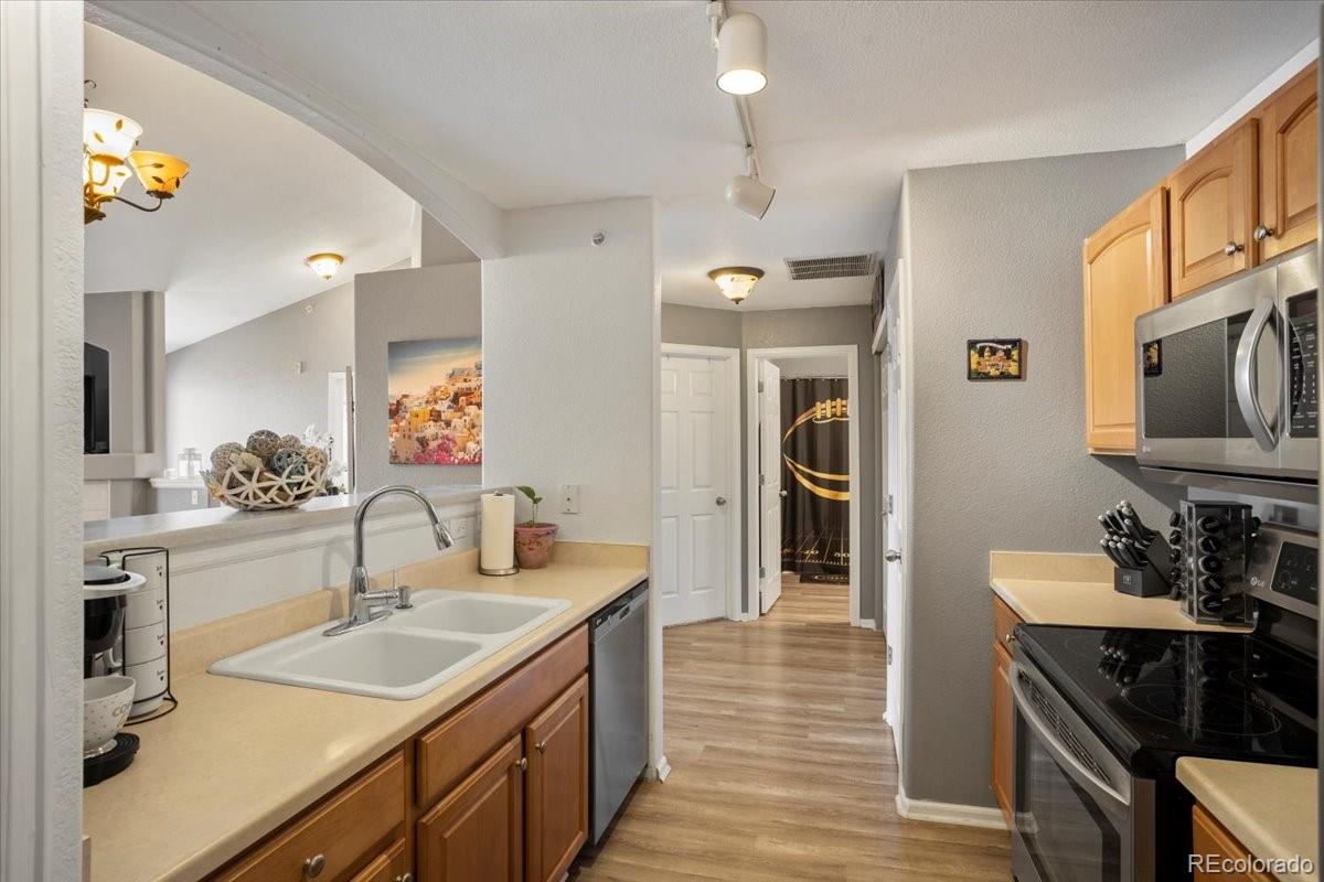 5255 Memphis Street Unit: 723