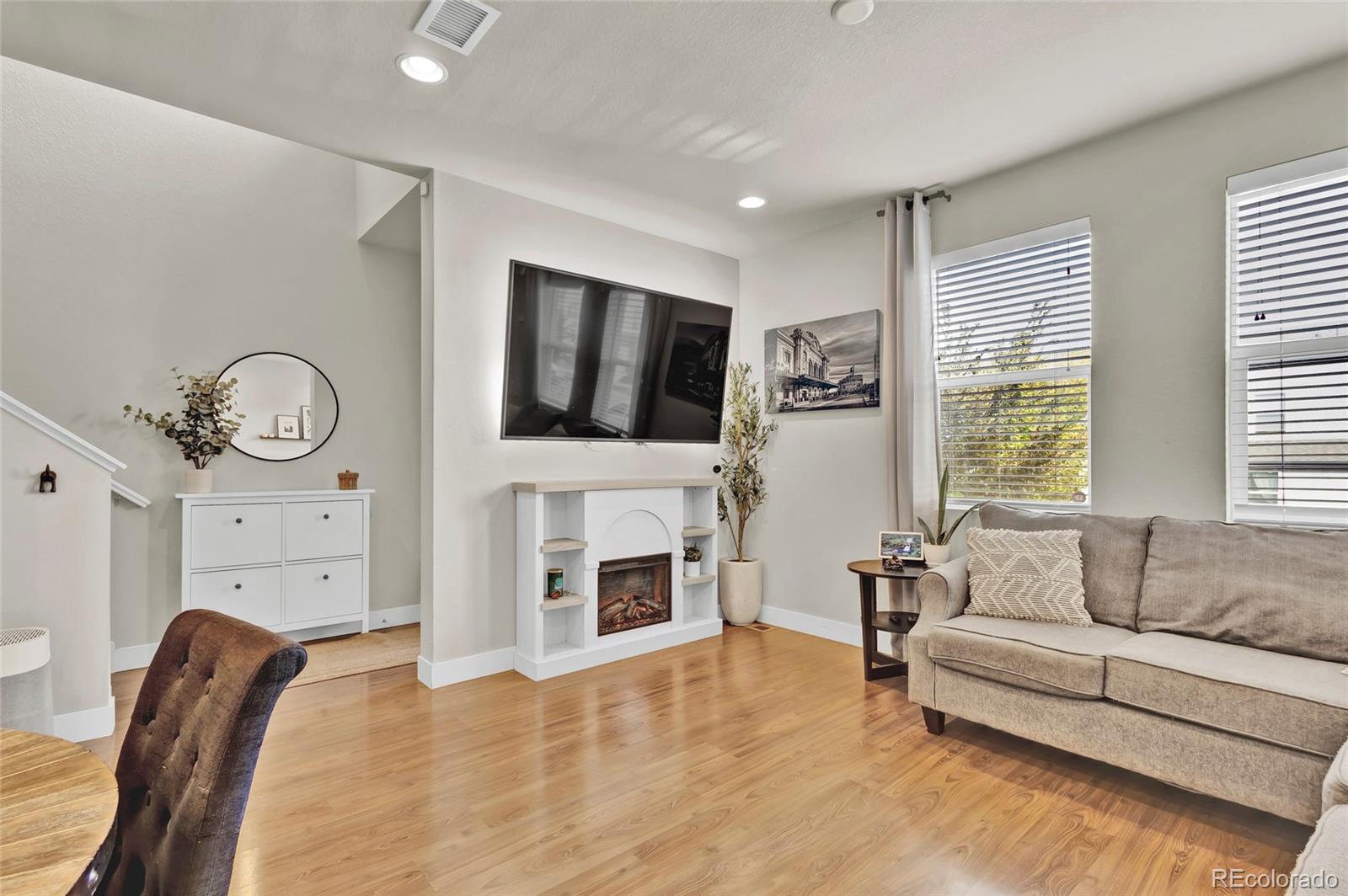 16042 E 47th Place
