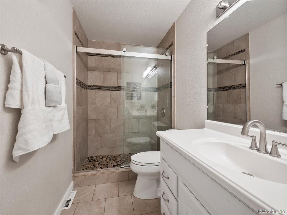 12871 E Carolina Drive