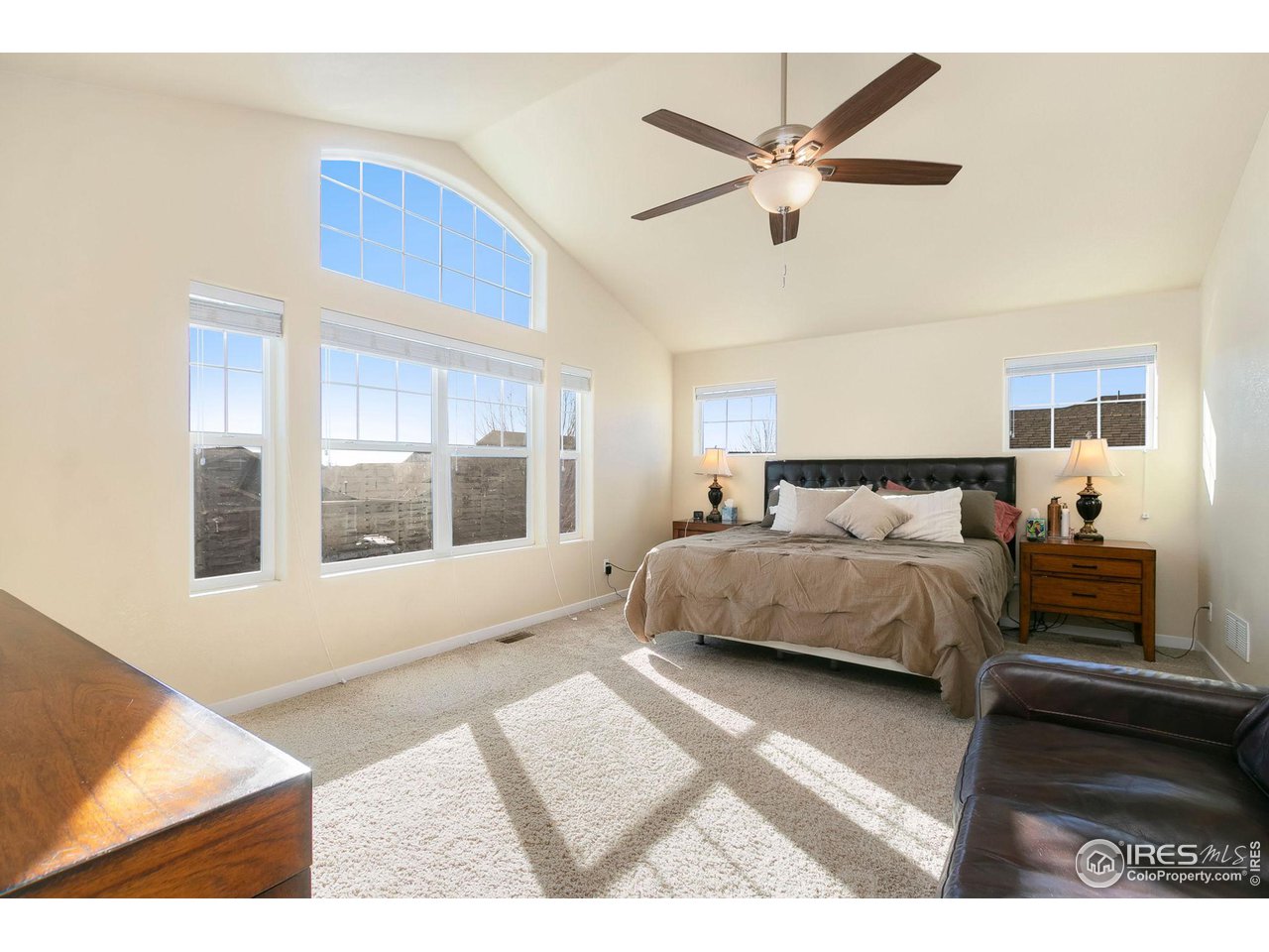 3089 Nebula Ct