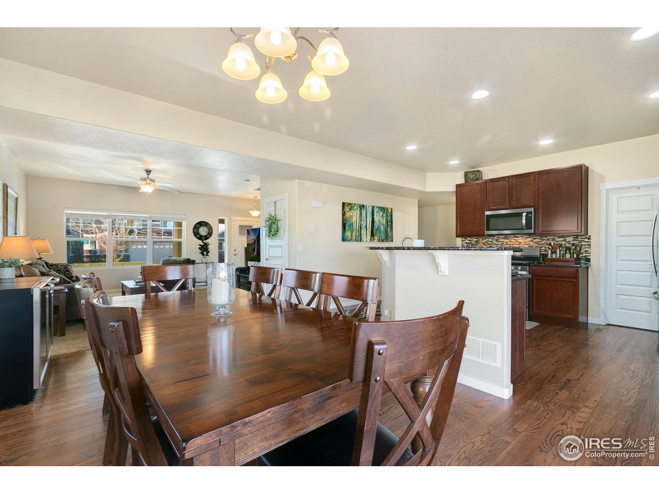 3089 Nebula Ct