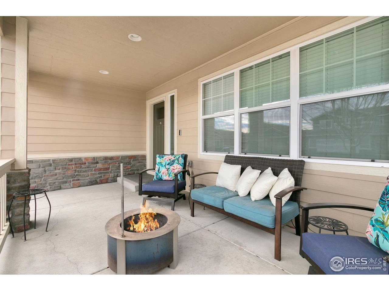 3089 Nebula Ct