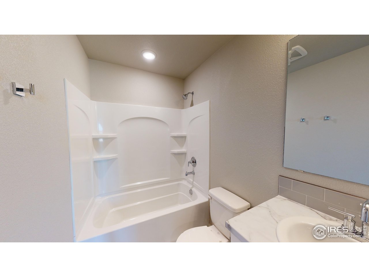 463 Condor Way
