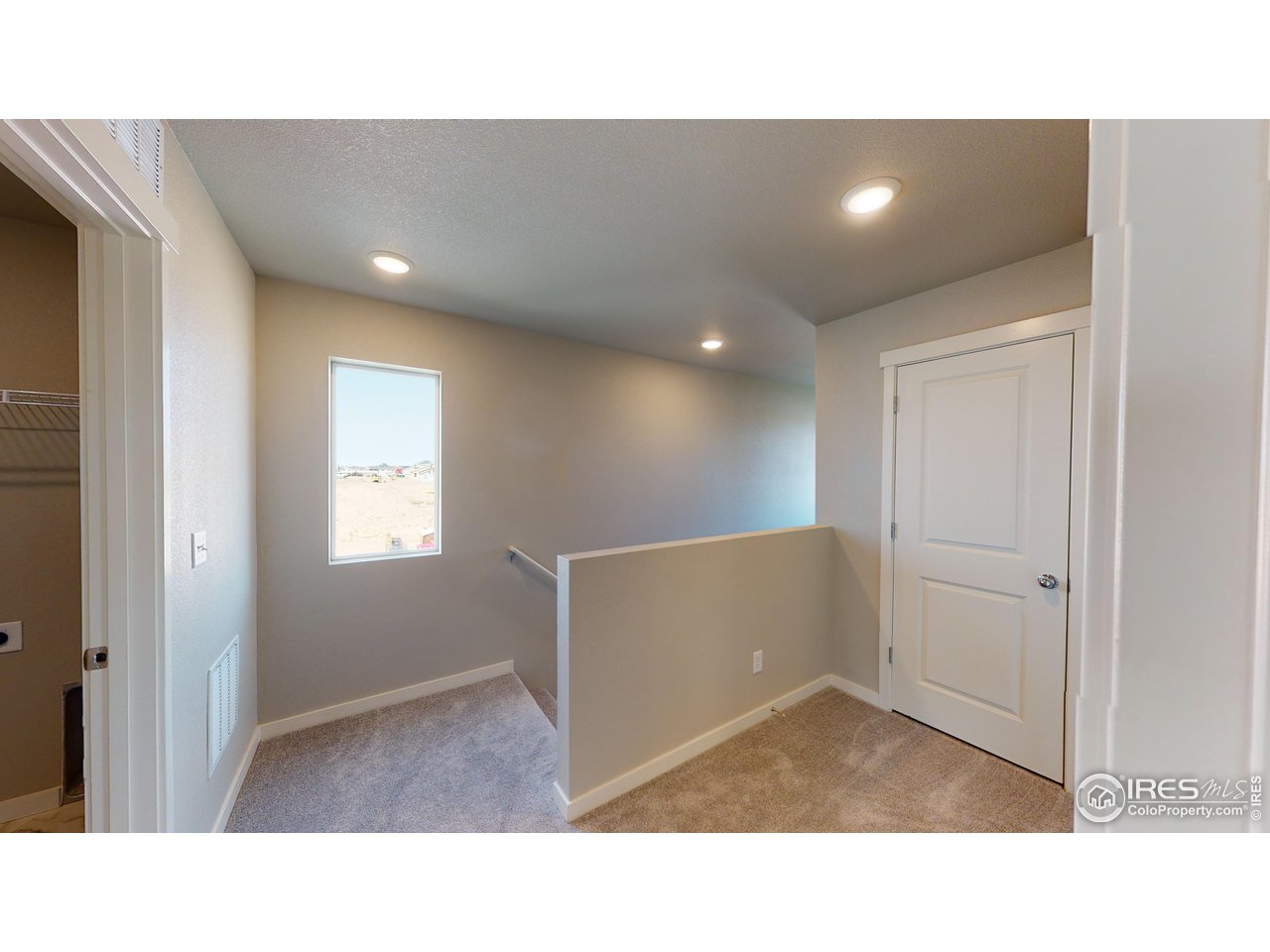 463 Condor Way