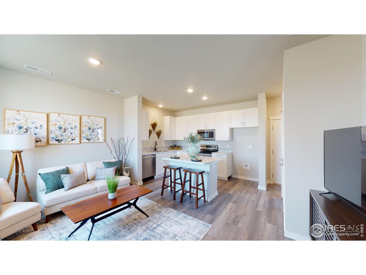 463 Condor Way