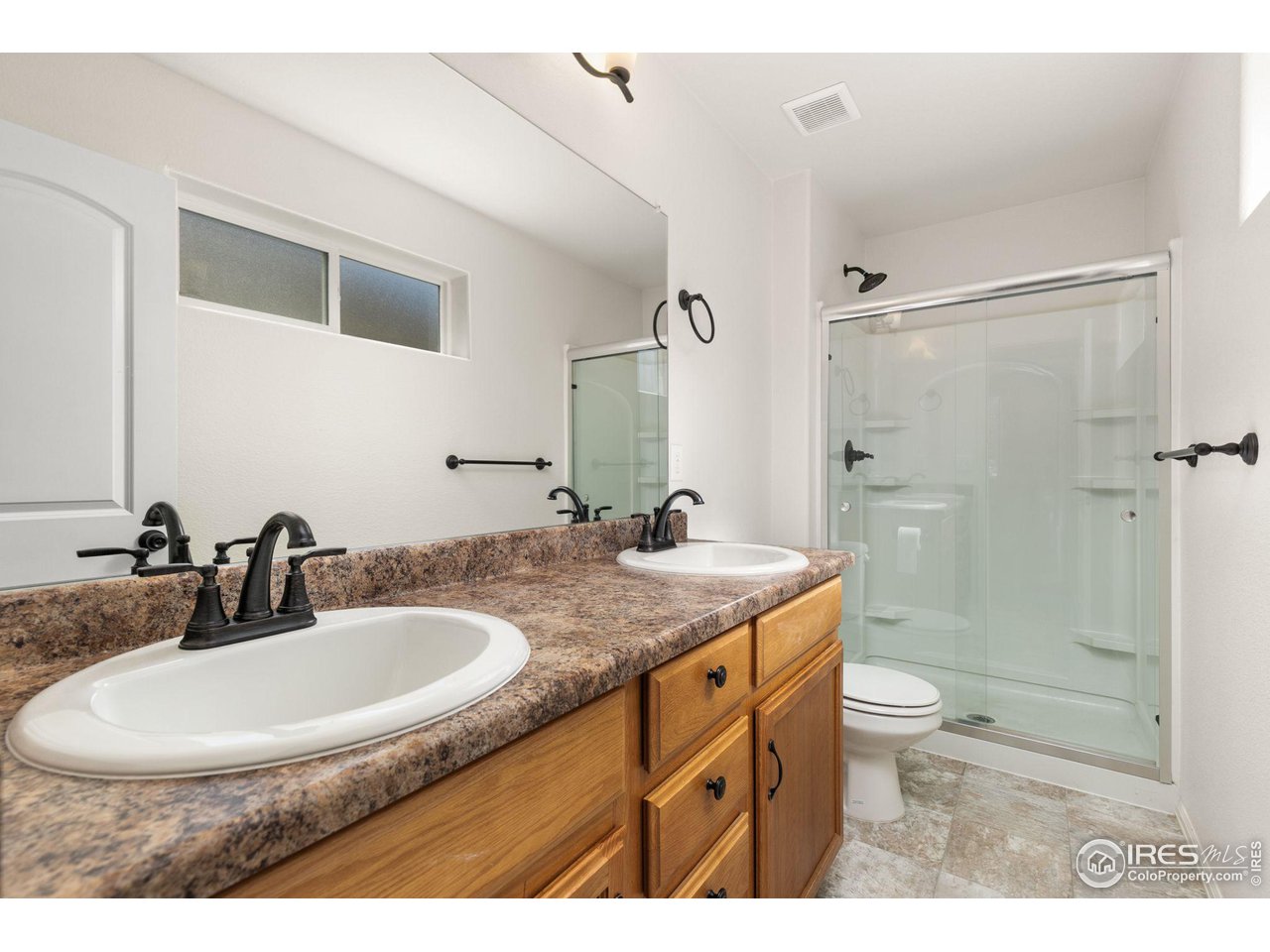 425 Lapis Pl