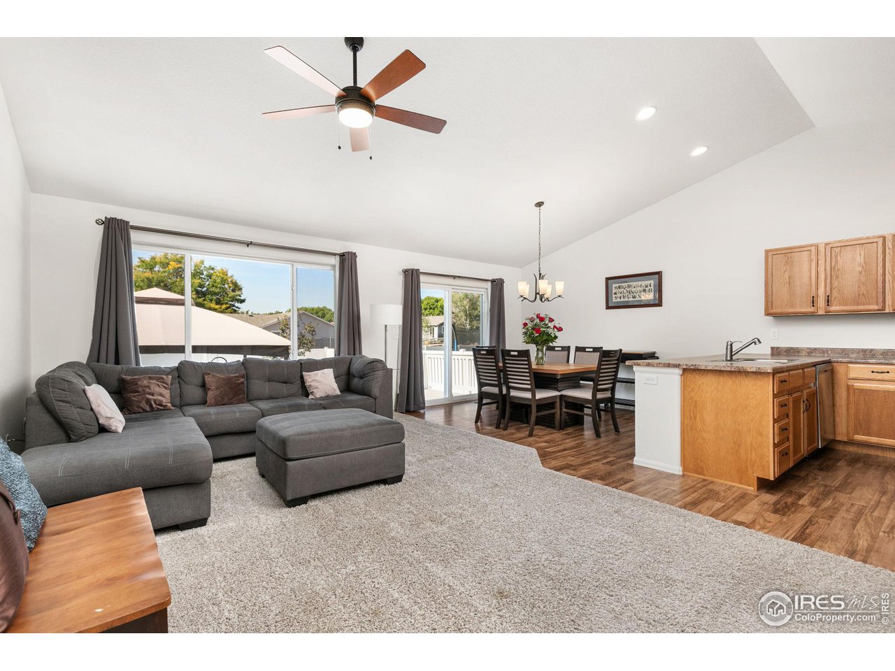 425 Lapis Pl