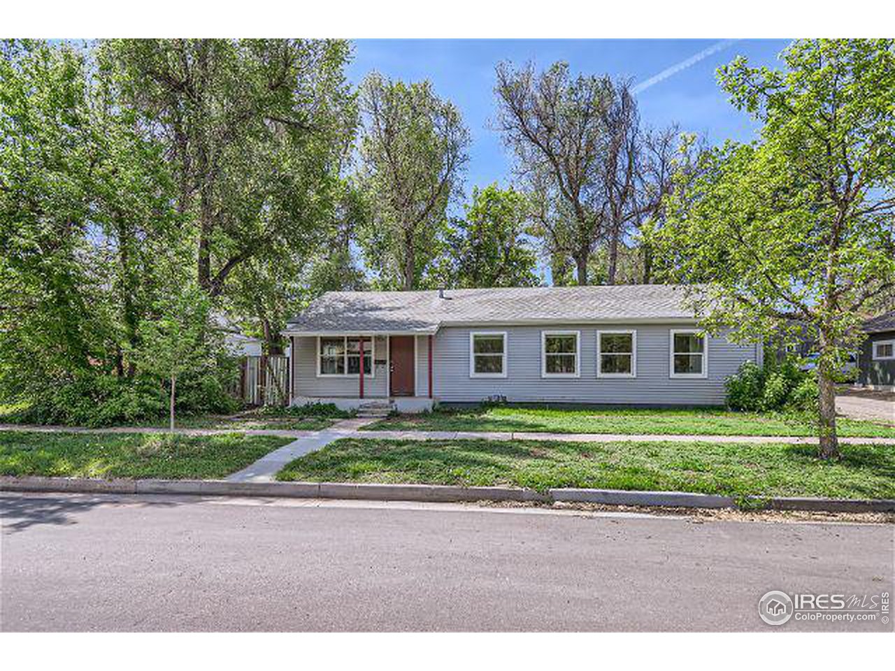 215 Locust St
