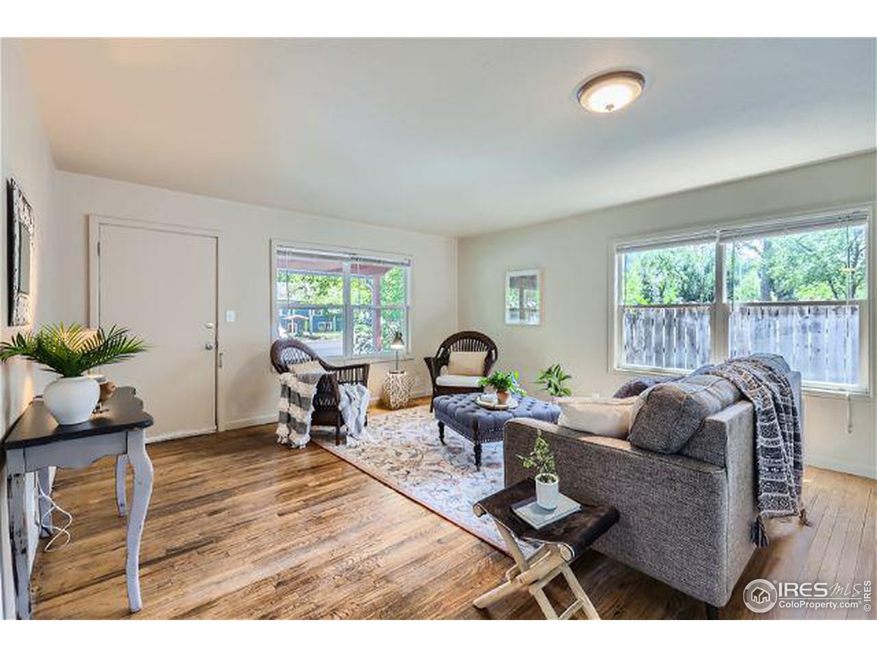 215 Locust St