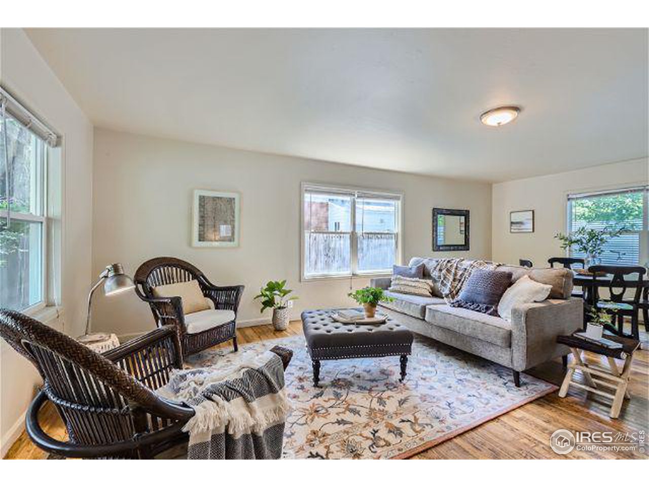 215 Locust St