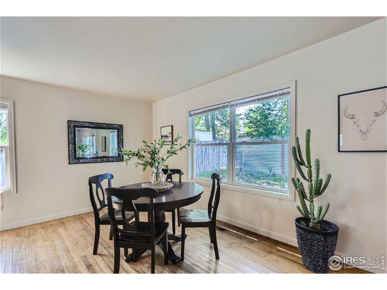 215 Locust St
