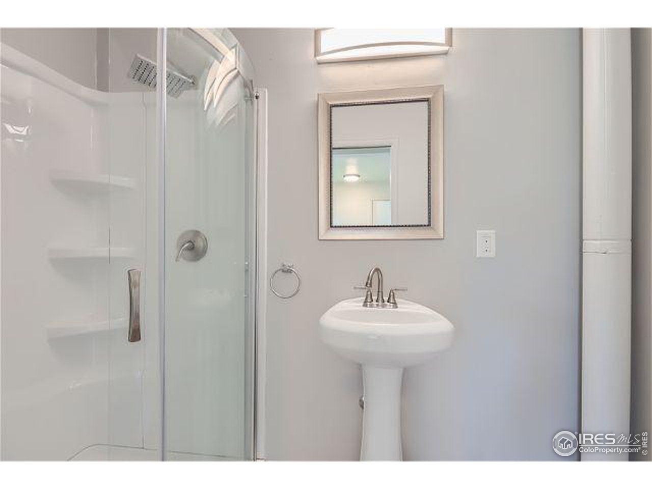 215 Locust St