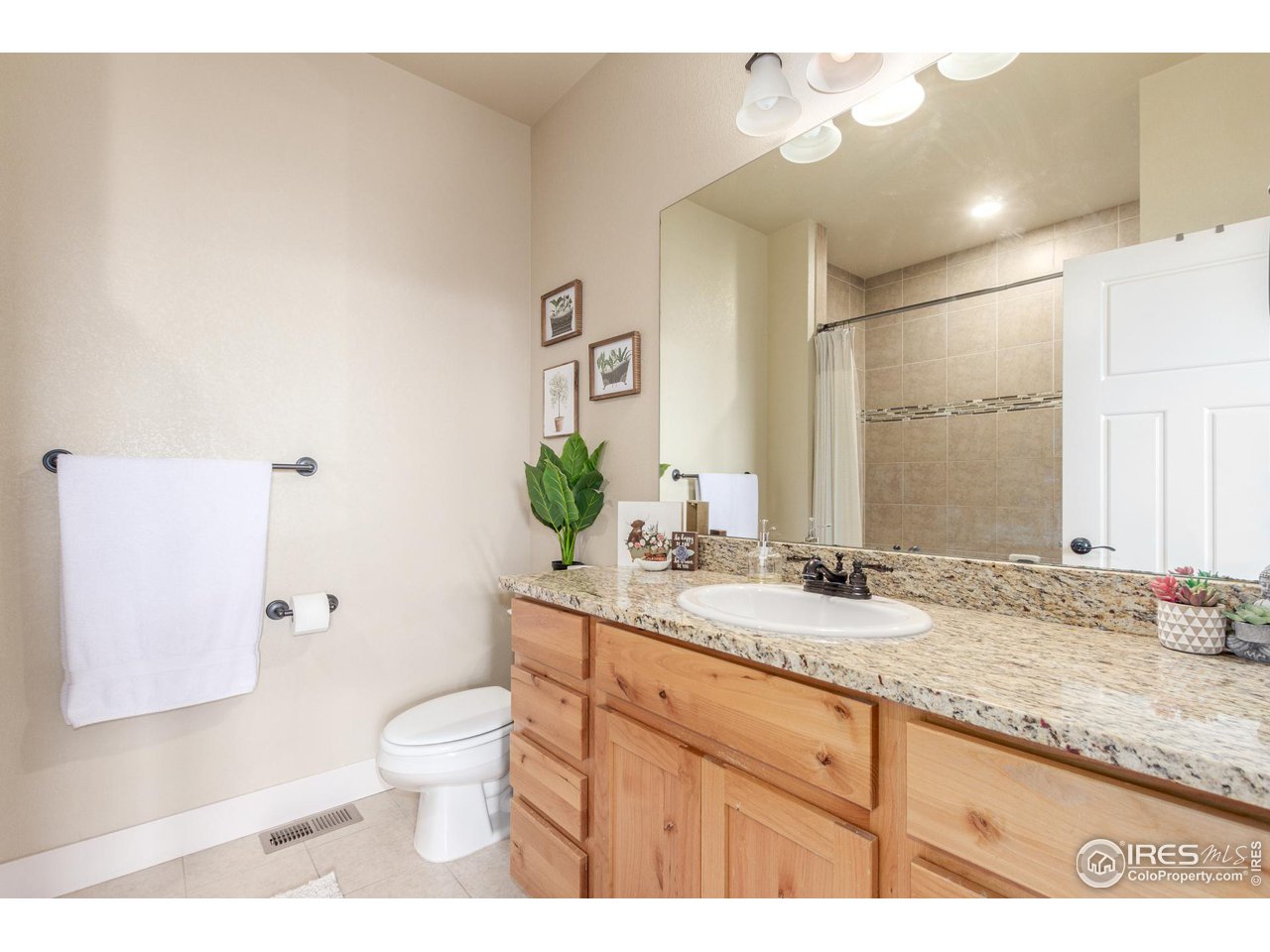 2243 Trestle Rd