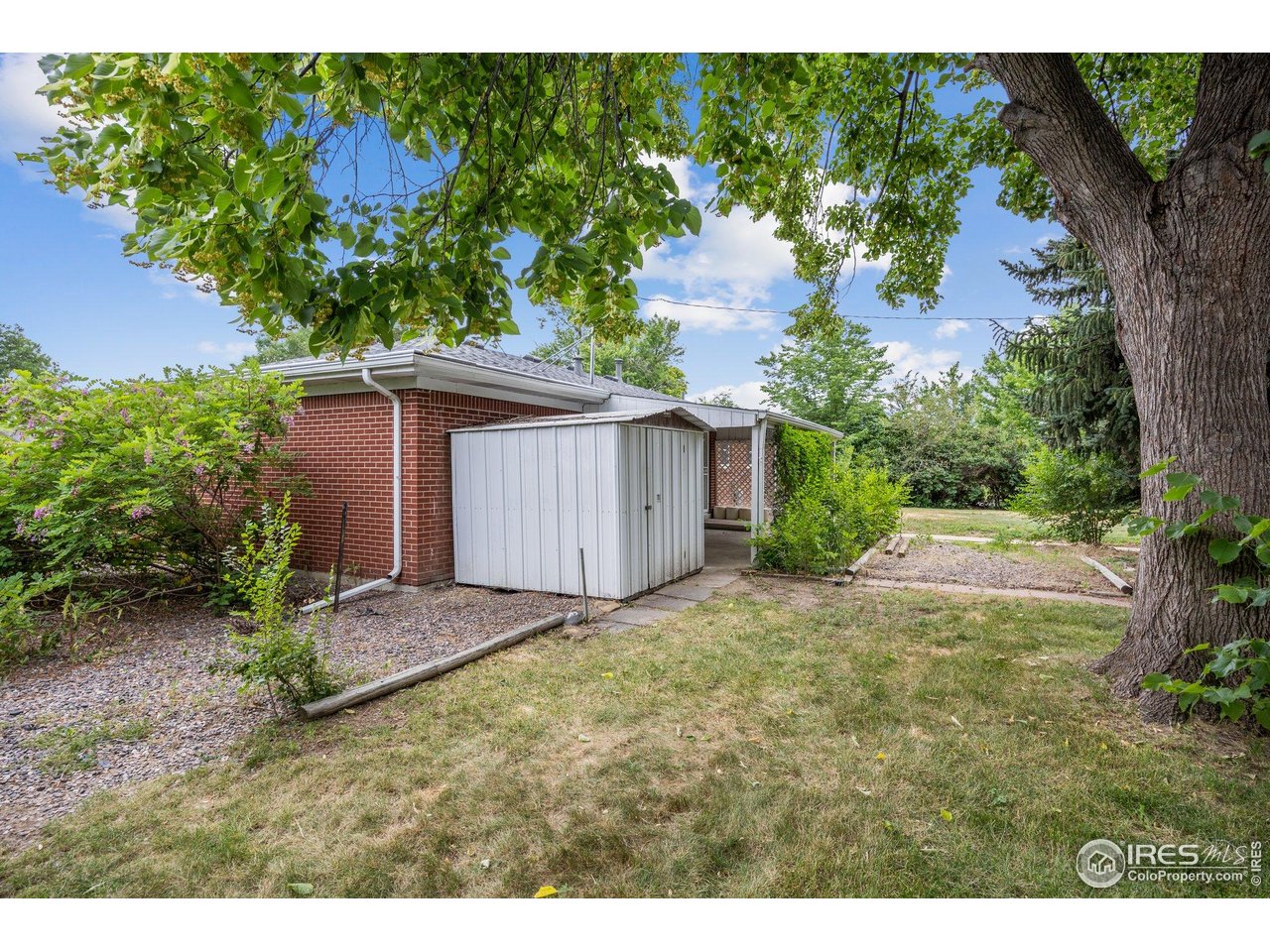 7637 Upham Ct