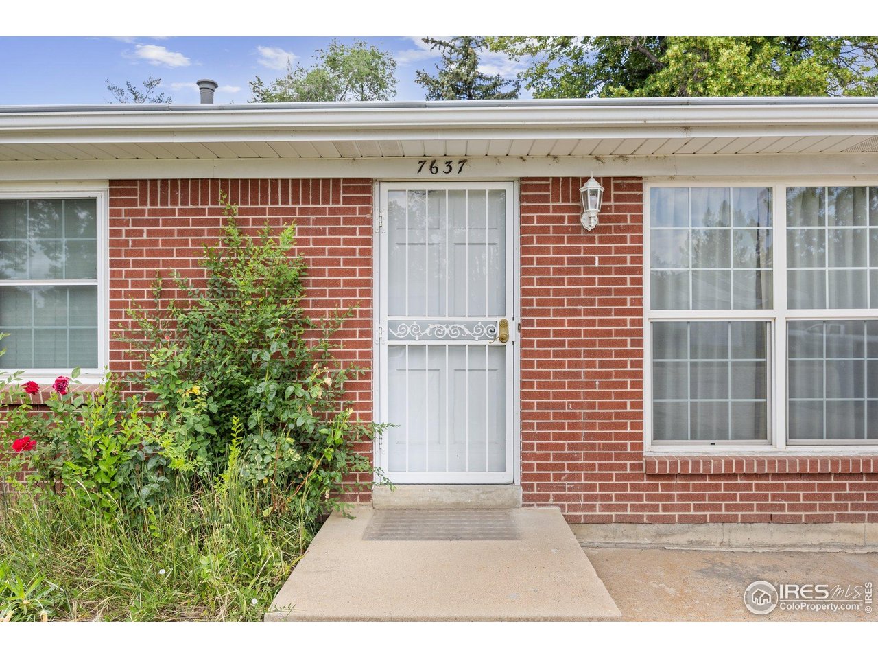 7637 Upham Ct