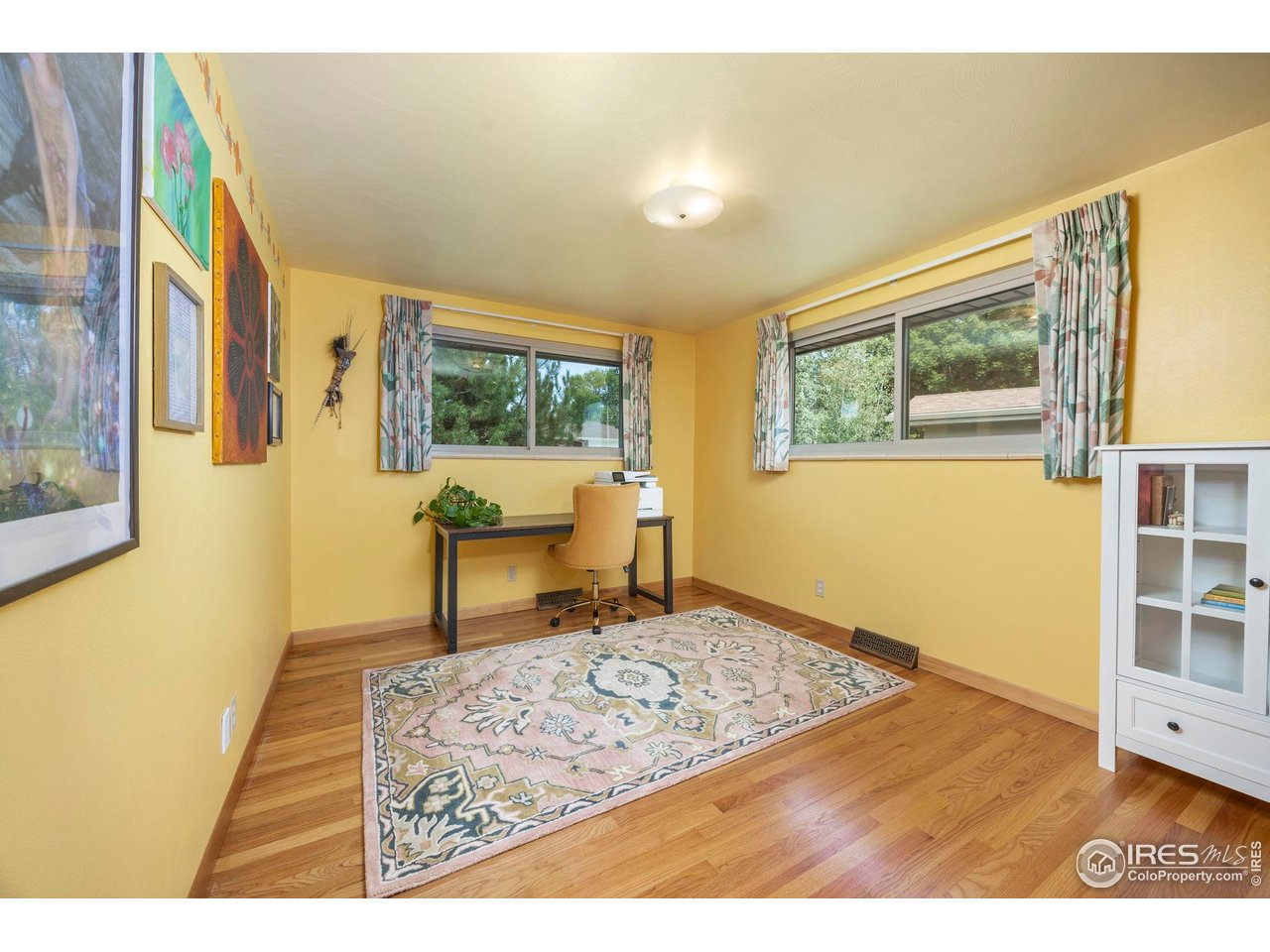 1131 W Broadmoor Dr
