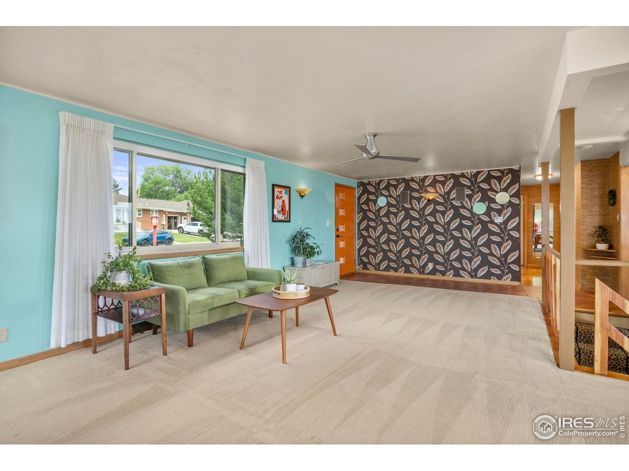 1131 W Broadmoor Dr