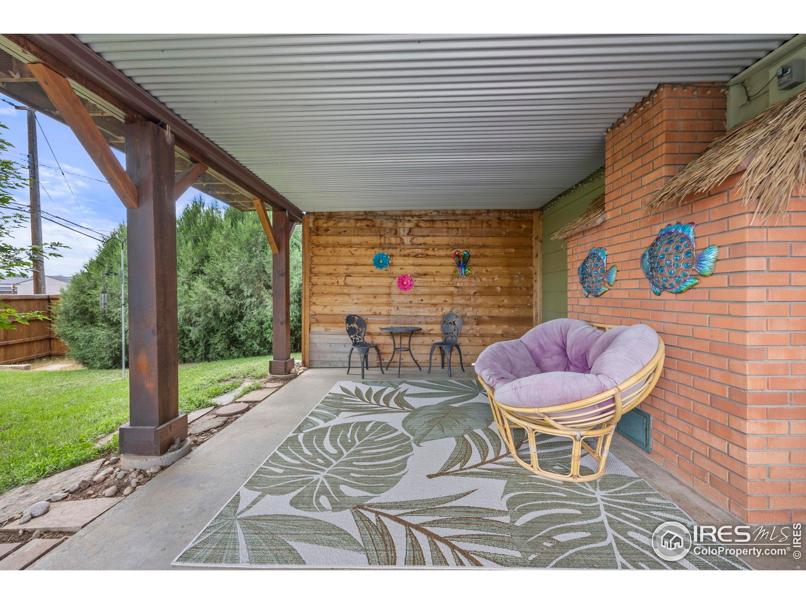 1131 W Broadmoor Dr