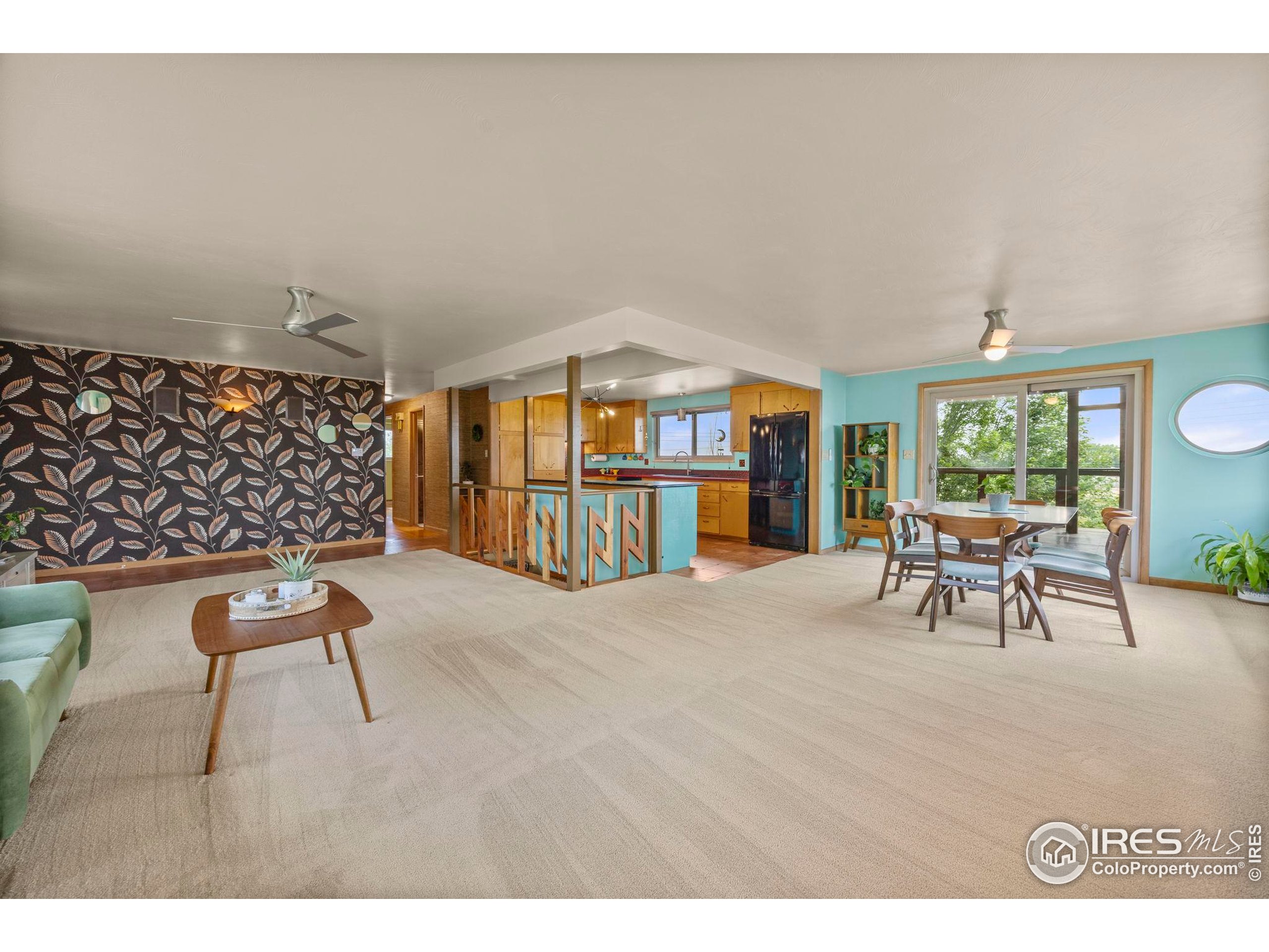 1131 W Broadmoor Dr