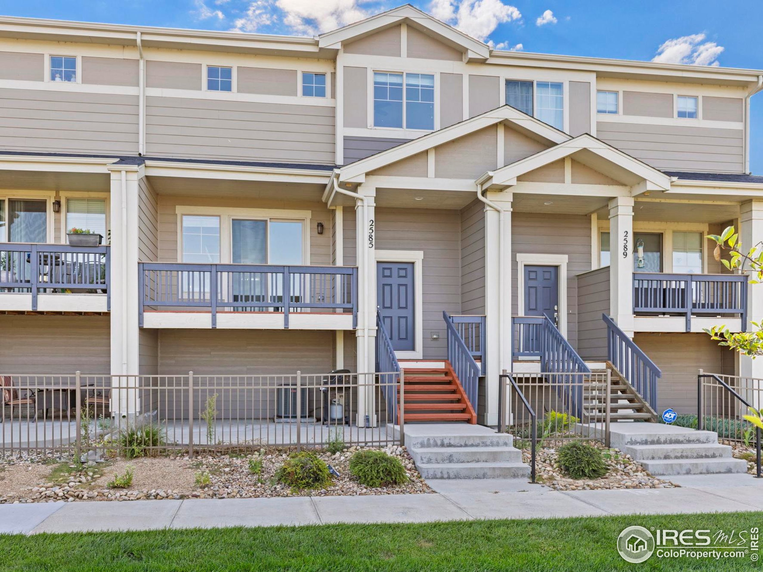 2585 Trio Falls Dr
